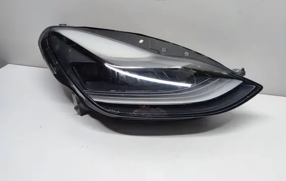 Tesla Model 3 Headlight/headlamp 151495300C
