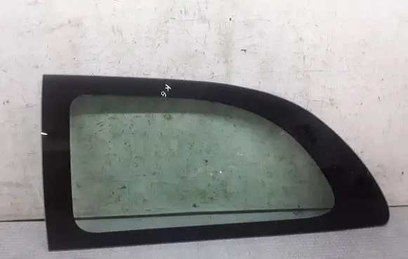 Chrysler Grand Voyager IV Rear side window