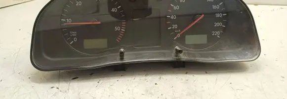 Volkswagen PASSAT B5 Speedometer (instrument cluster) 3B1919860C 110008919017