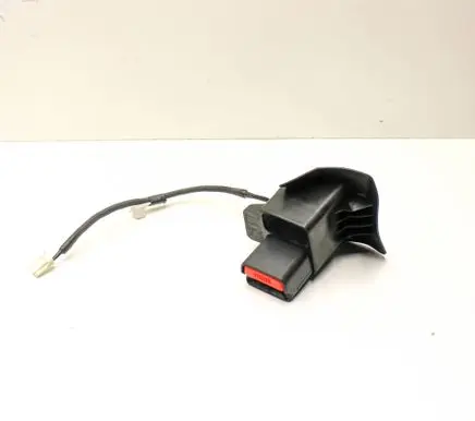 Toyota Camry VIII XV70 Rear seatbelt buckle 