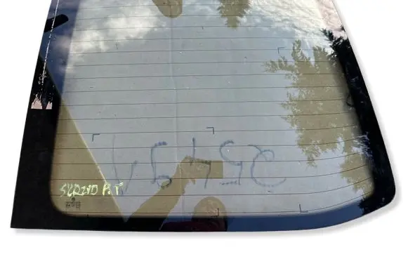 Volkswagen Transporter - Caravelle T5 Loading door trunk window/glass 7H1845502