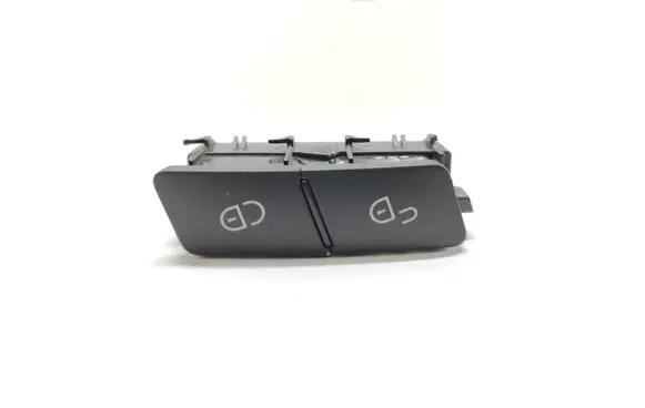 Mercedes-Benz C W204 Central locking switch button A2048706410 03151610