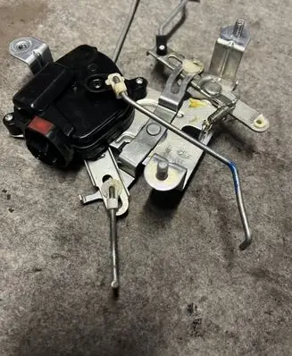 Hyundai Tucson JM Central locking motor 