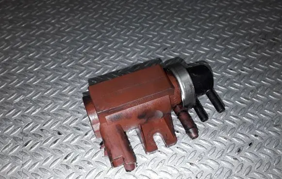 Mazda 3 I Turbo solenoid valve 9652570180