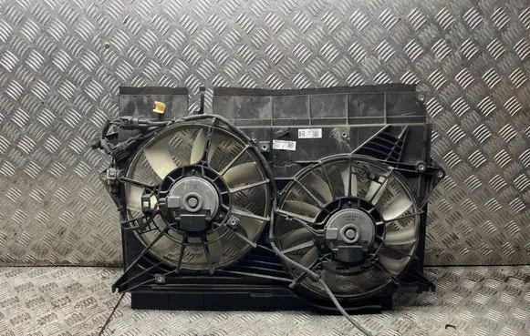 Toyota Avensis T270 Electric radiator cooling fan 160400R170 4227505601