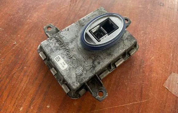 BMW 3 F30 F35 F31 Headlight ballast module Xenon 7296090 130732931700