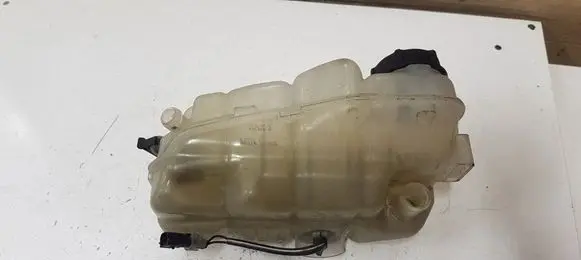 Volvo V40 Coolant expansion tank/reservoir 31338764 3M5H8100AD