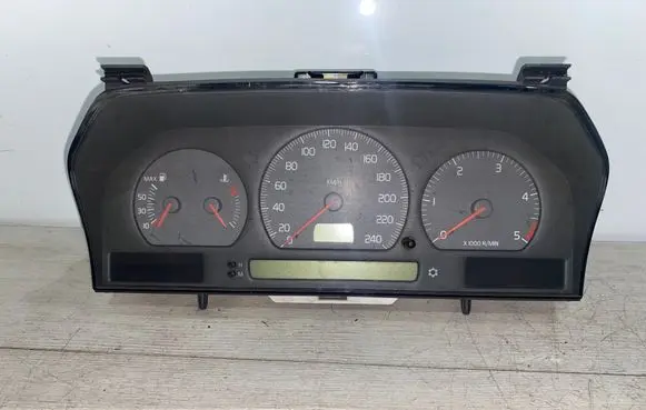 Volvo V70 Speedometer (instrument cluster) 9472523 69294240T 9451530