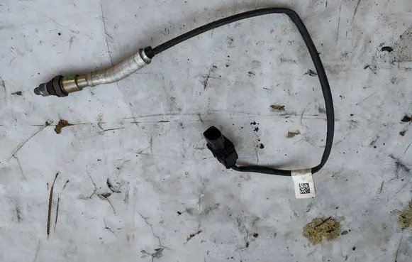 BMW X2 F39 Lambda probe sensor 8659884