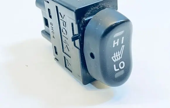 Mitsubishi Colt Seat heating switch 8610A066