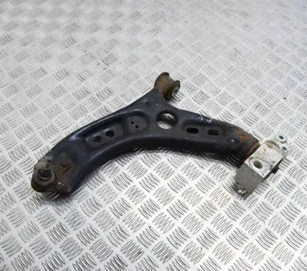 Volkswagen PASSAT B7 Front lower control arm/wishbone