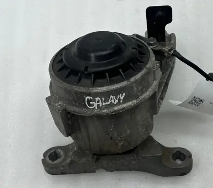Ford Galaxy Engine mount bracket DS736F012GG