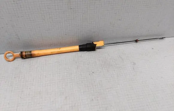 Seat Leon (1M) Oil level dip stick 038103663