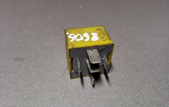 Renault Megane I Other relay 7700844253 03532