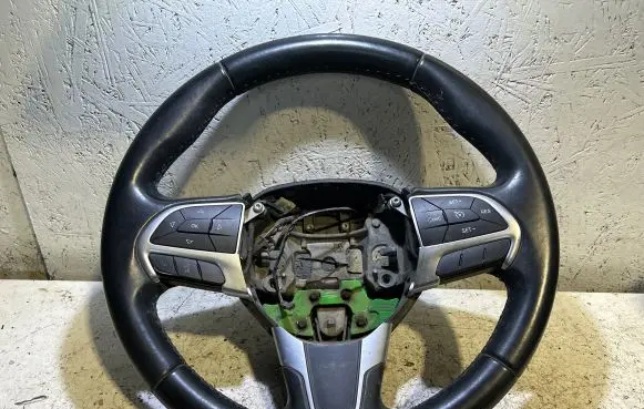 Chrysler 200 Steering wheel 1VC531X9AI
