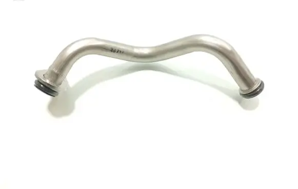 Volkswagen Golf Cross Turbo turbocharger oiling pipe/hose 04C145735C
