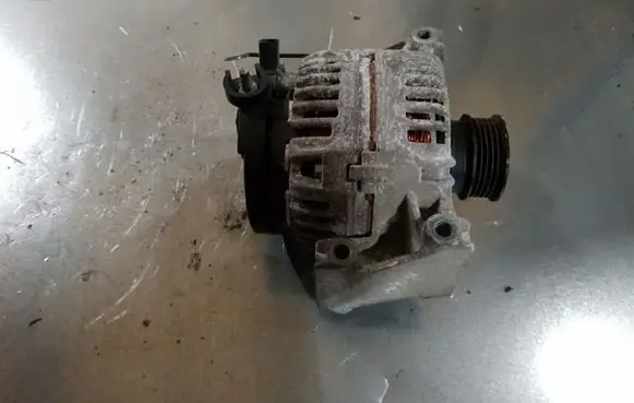 Opel Zafira A Generator/alternator 13229988