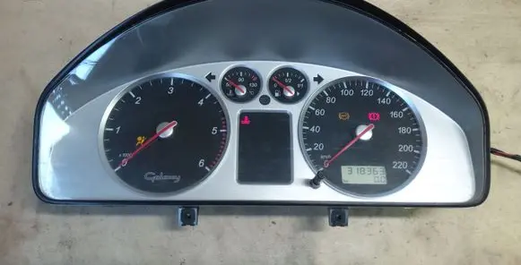 Ford Galaxy Speedometer (instrument cluster) 7M5920800E YM2110849APC YM2110849