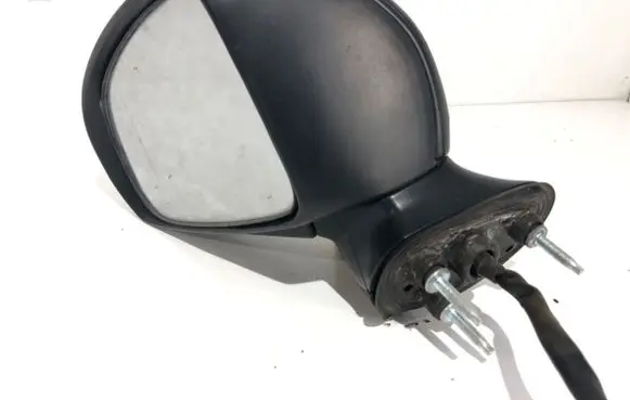 Toyota Avensis T270 Front door electric wing mirror
