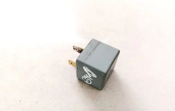 KIA Carens I Other relay OK2FA67740
