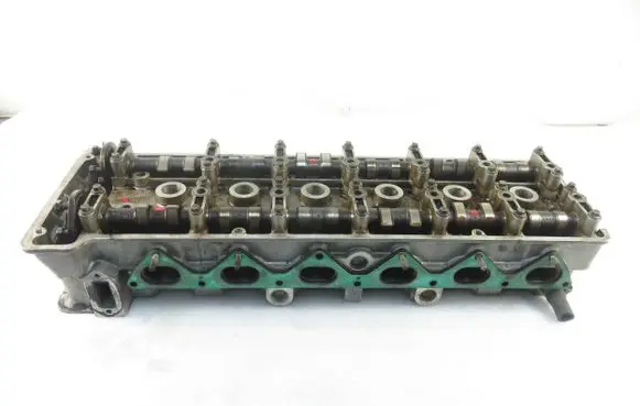 Jaguar XJ X40 Engine head EAC4002