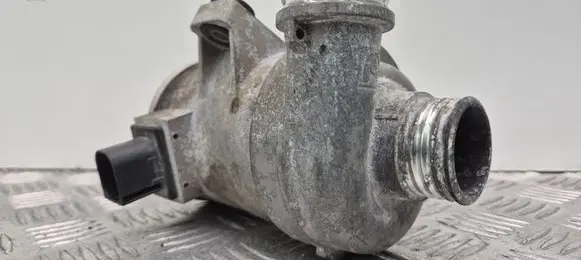 BMW X1 E84 Water pump 7604027