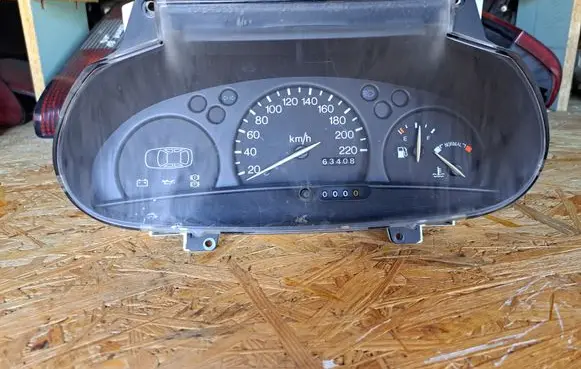 Ford Escort Speedometer (instrument cluster)