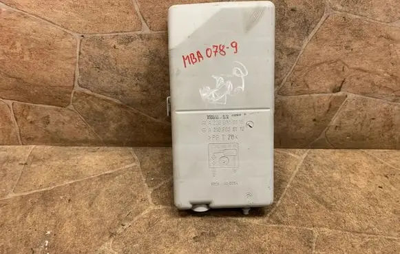 Mercedes-Benz SL R230 Vacuum air tank A2208050119