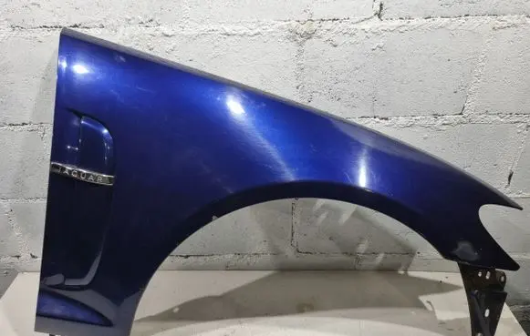 Jaguar XF Fender 8X2316015
