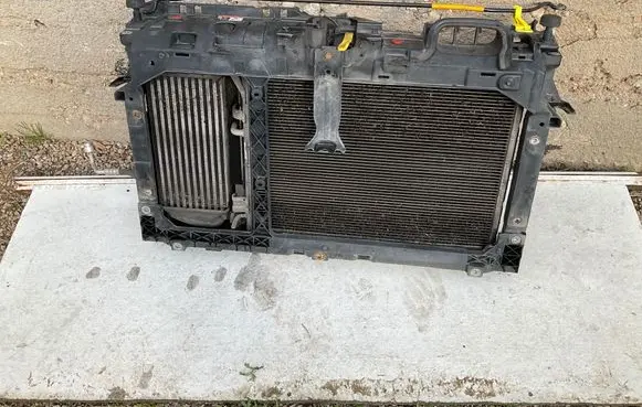 Ford Fiesta Radiator set 