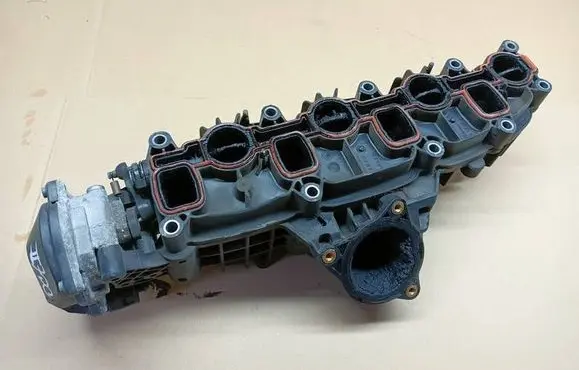 Skoda Octavia Mk2 (1Z) Intake manifold valve actuator/motor 03L129086 03L