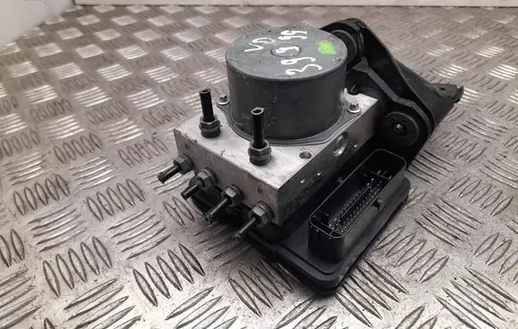 Skoda Fabia Mk4 (6VA) ABS Pump 2Q0614517DB