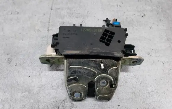 Opel Astra H Tailgate lock latch 13117285495058724