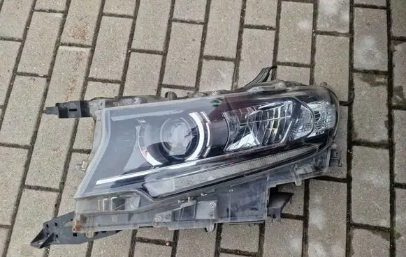 Toyota Land Cruiser (J150) Headlight/headlamp 8561128011 60266 FULLLED