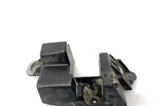 Dacia Dokker Rear bumper mounting bracket 791828549R M66818