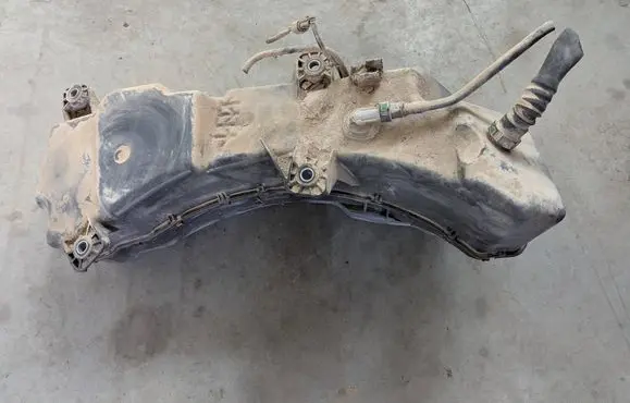 Ford Ranger AdBlue liquid reservoir JB3G-5J228-BG