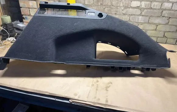 Trunk/boot side trim panel