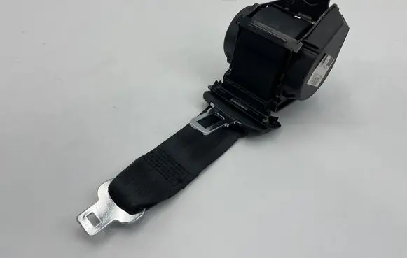 Jaguar XE Middle seatbelt (rear) GX73600A38AB 627984100B