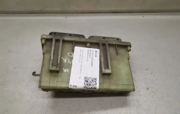 Opel Zafira A Fan control module 24410130