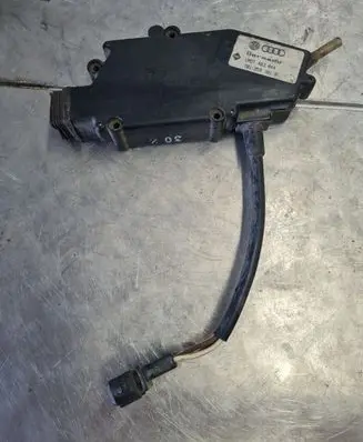 Volkswagen Transporter - Caravelle T4 Central locking motor 701959781A