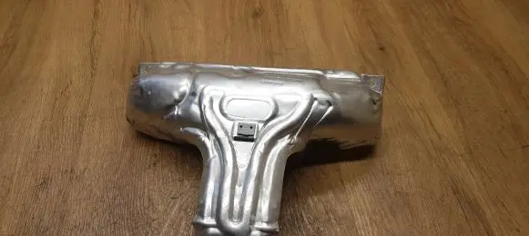 Volvo XC90 Heat shield in engine bay 32223288