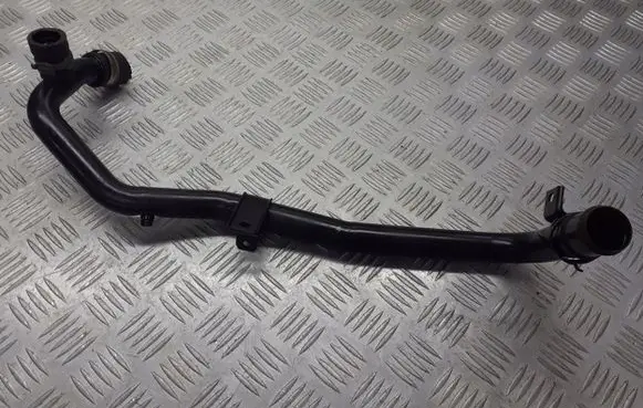 Audi A4 S4 B7 8E 8H Engine coolant pipe/hose 06D121071R