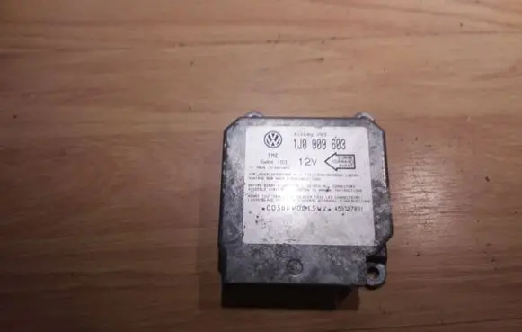 Volkswagen Golf IV Airbag control unit/module 1J0909603