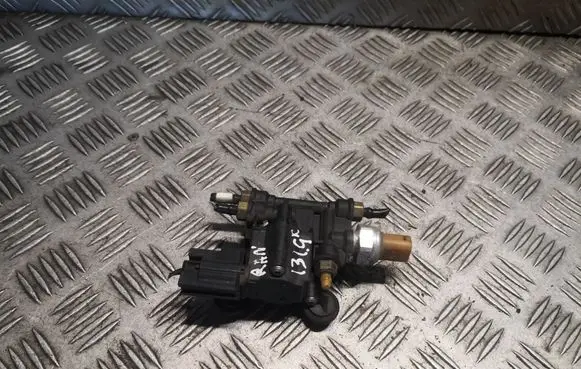 Land Rover Range Rover Sport L320 Air suspension control unit module (rear) RVH000046