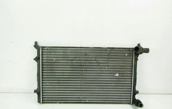 Volkswagen Golf IV Coolant radiator 