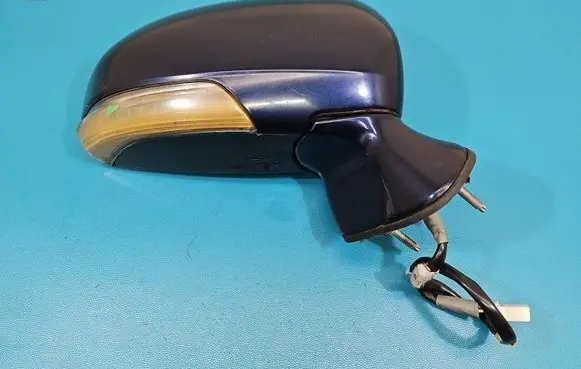 Toyota Avensis T270 Front door electric wing mirror IMPRK1579135