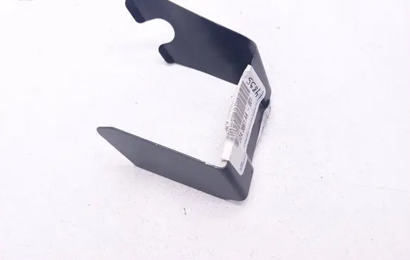 Fender mounting bracket