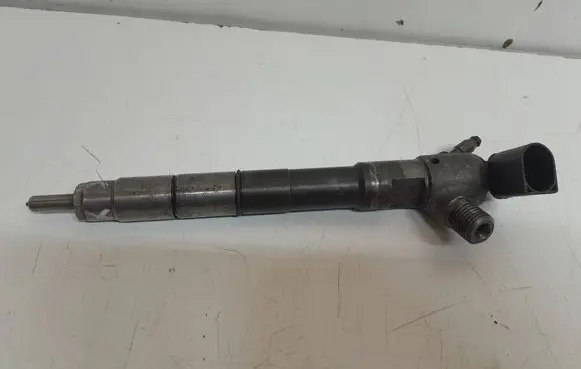 Skoda Octavia Mk3 (5E) Fuel injector 28577054 228510178