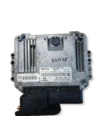 Hyundai i30 Engine control unit/module 1039S28503 391062A712 0281015709