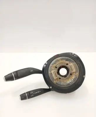 Wiper turn signal indicator stalk/switch